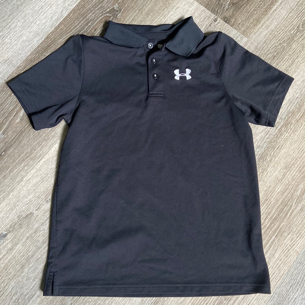 Black kids large under armor polo shirt